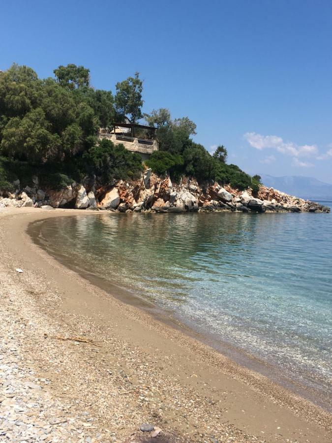Вілла Eratous Seaside House Agii Dimitrios ke Panteleimon Екстер'єр фото